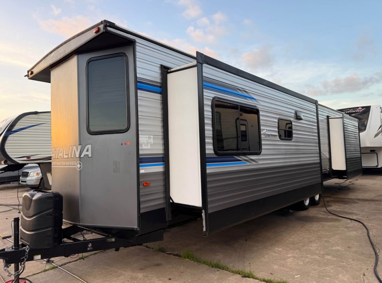 2020 Forest River Catalina 39MKTs  Travel Trailer thumbnail 13