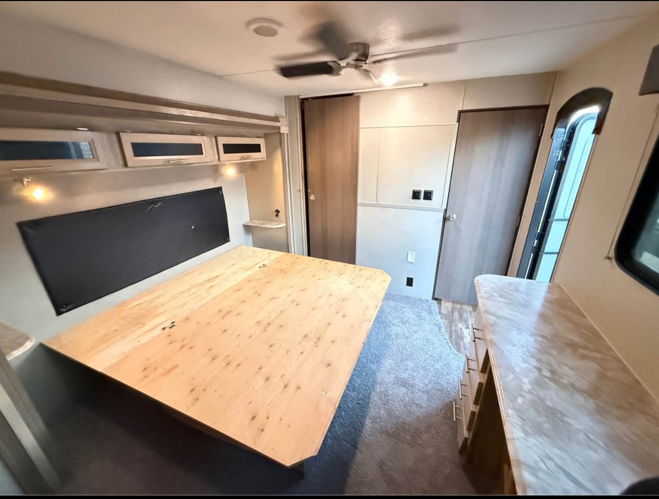 2020 Forest River Catalina 39MKTs  Travel Trailer thumbnail 9