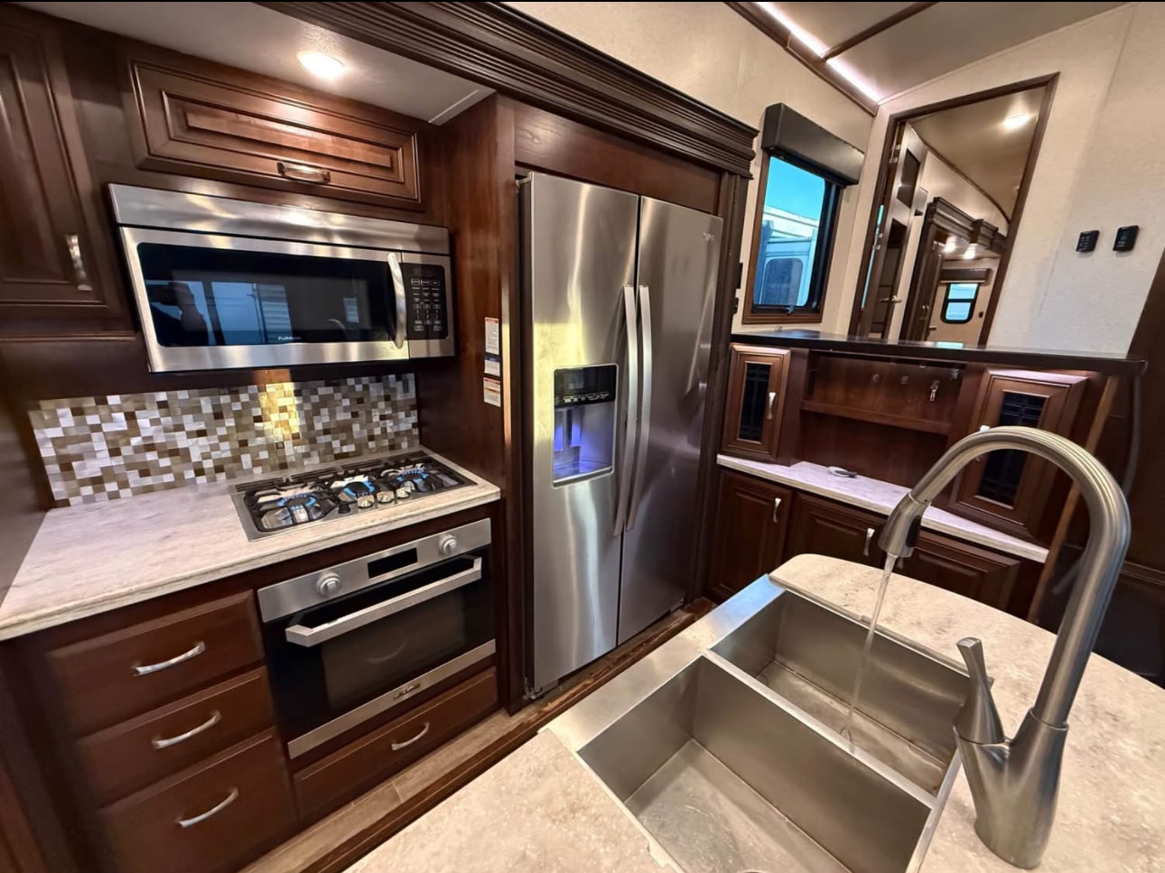 2018 Jayco Pinnacle 37RSTS thumbnail 12