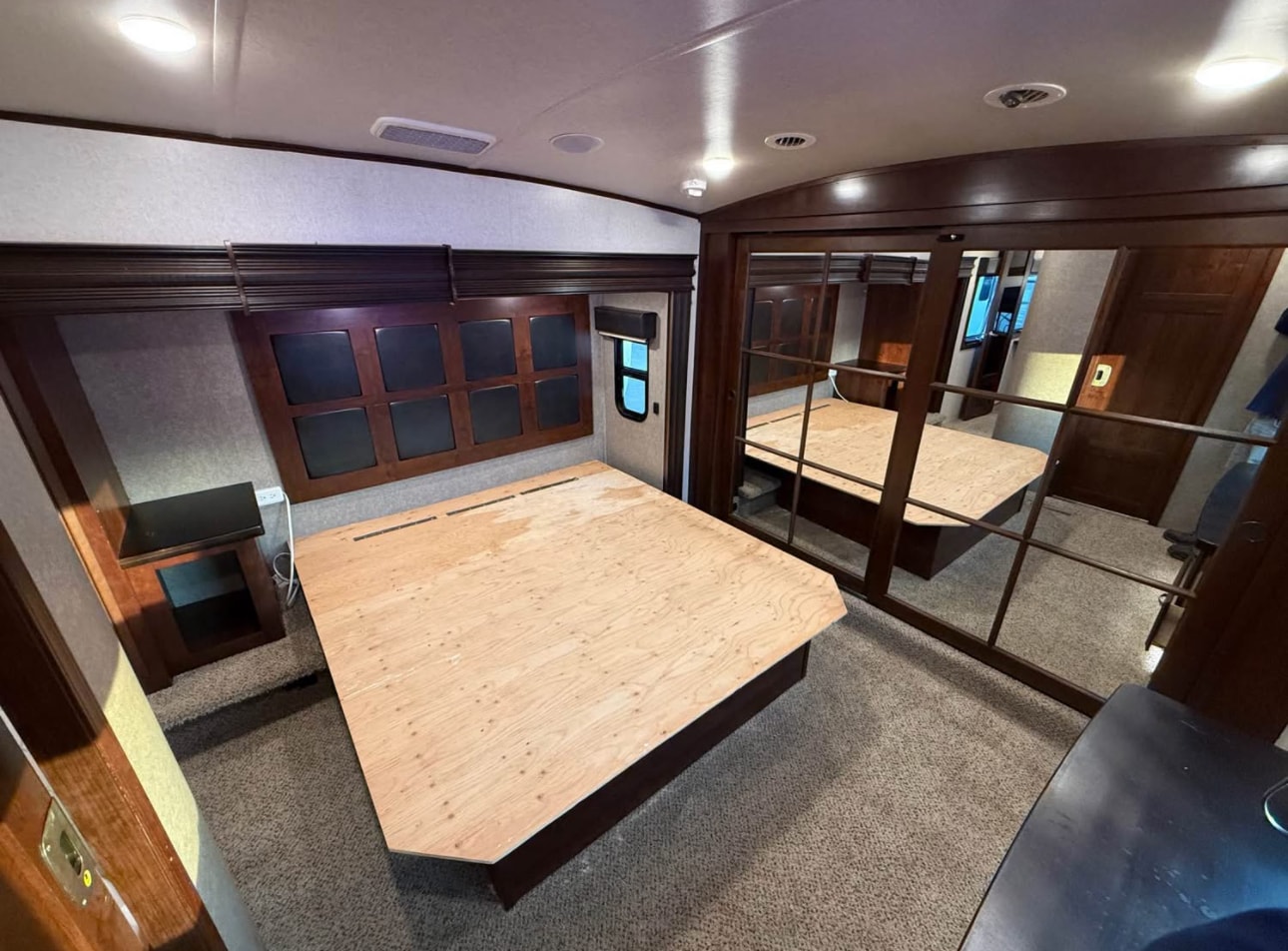 2018 Jayco Pinnacle 37RSTS thumbnail 6