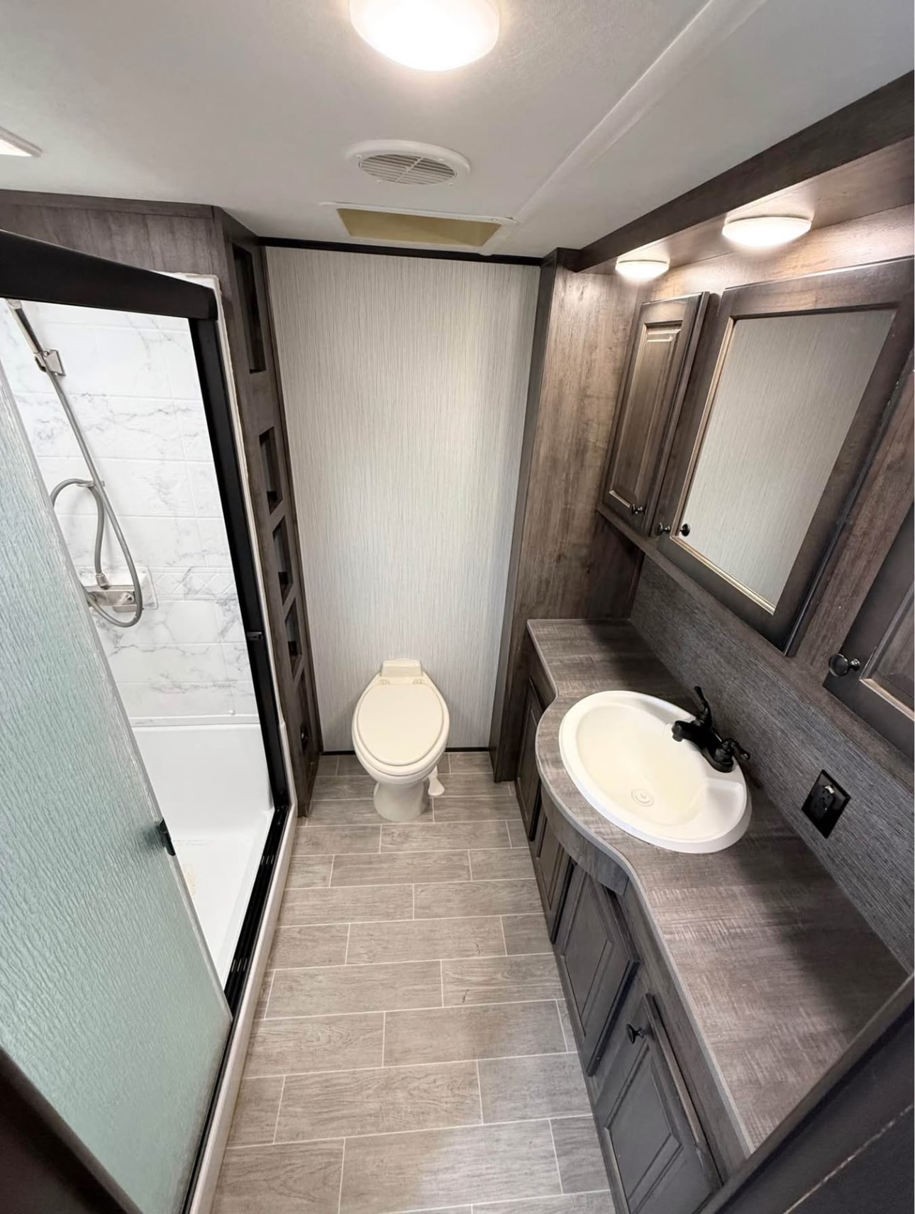 2021 Heartland BigHorn 39RK Fifth Wheel thumbnail 6