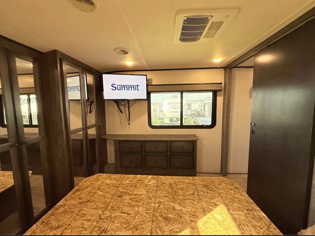 2021 Heartland BigHorn 39RK Fifth Wheel thumbnail 9