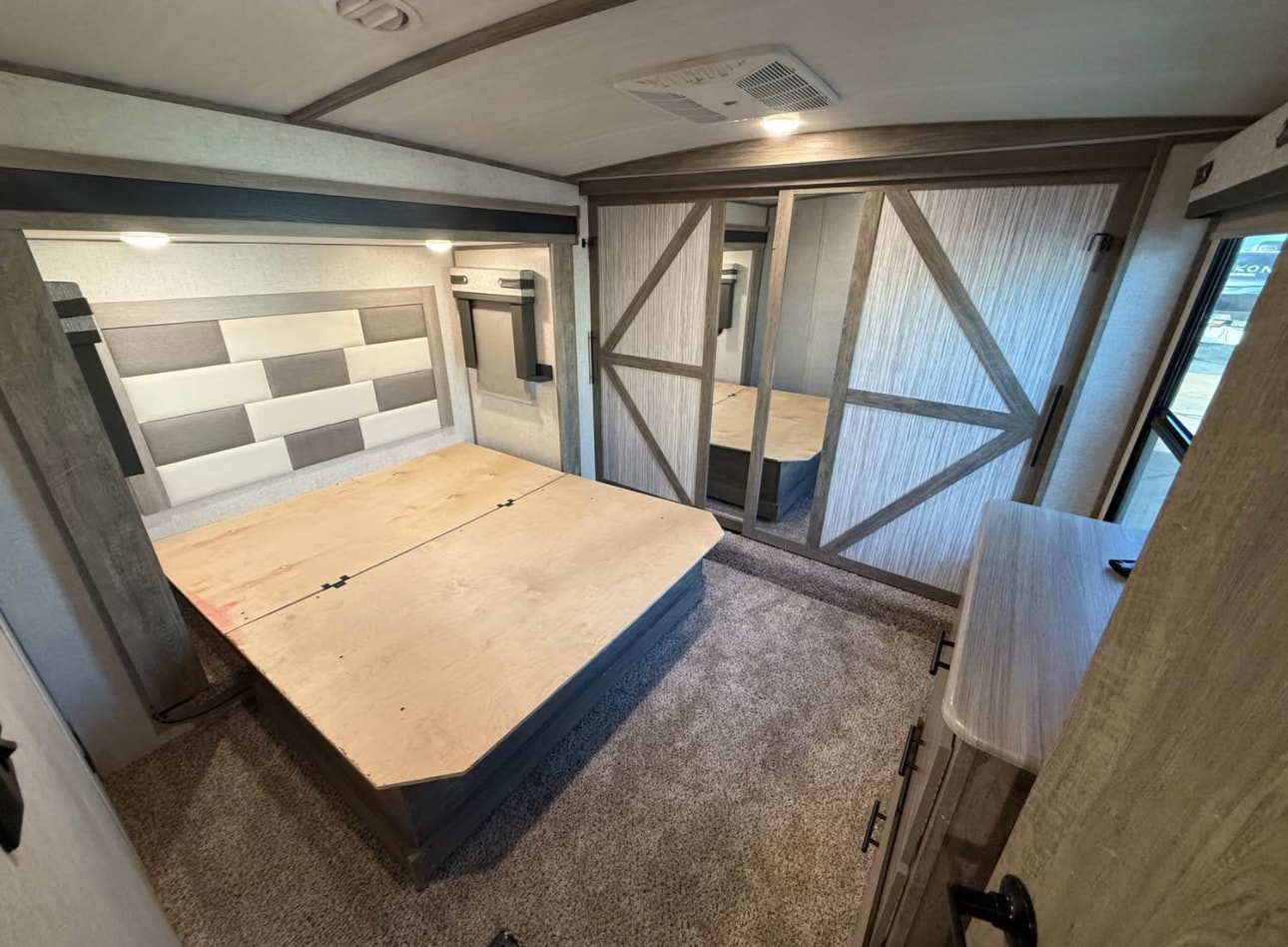2021 Wildwood Heritage Glen 356QB Fifth Wheel thumbnail 7