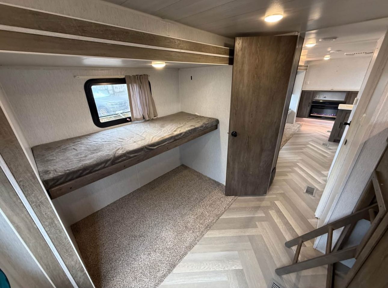 2022 Forest River Wildwood 33TS Travel Trailer thumbnail 12