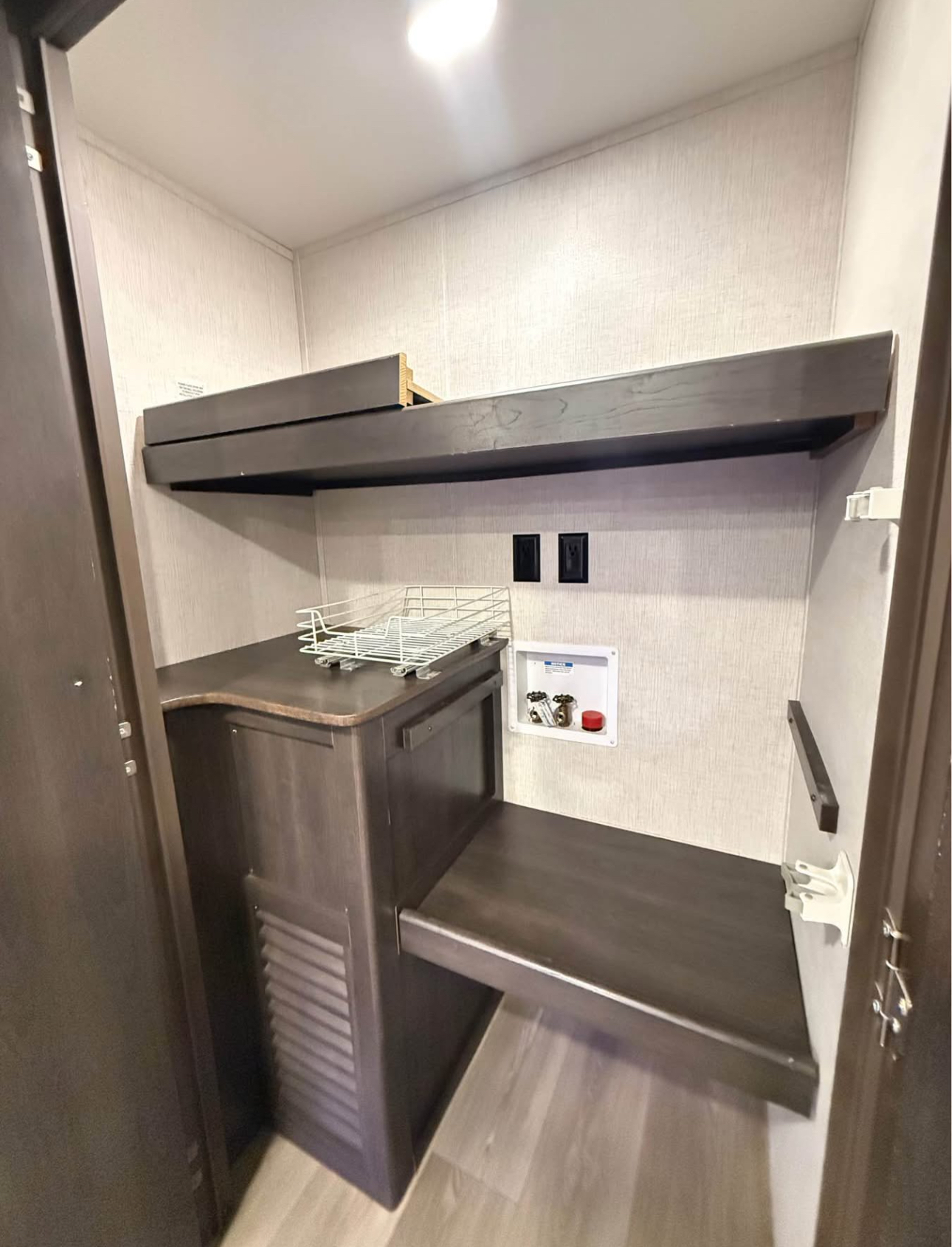 2022 CrossRoad Cruiser Aire 30RLS Travel Trailer thumbnail 11